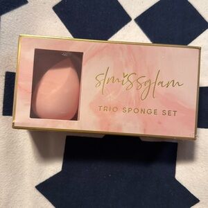 5/$25 sale!!! Slmissglam pro blending sponges NIB